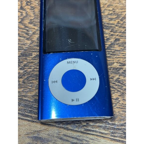 Apple ipod nano 5th Generation 16GB Blue Model:A1320 W/ Cable & Adapter - Picture 4 of 4